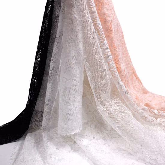 Tissu en voile de maille brodé en polyester durable